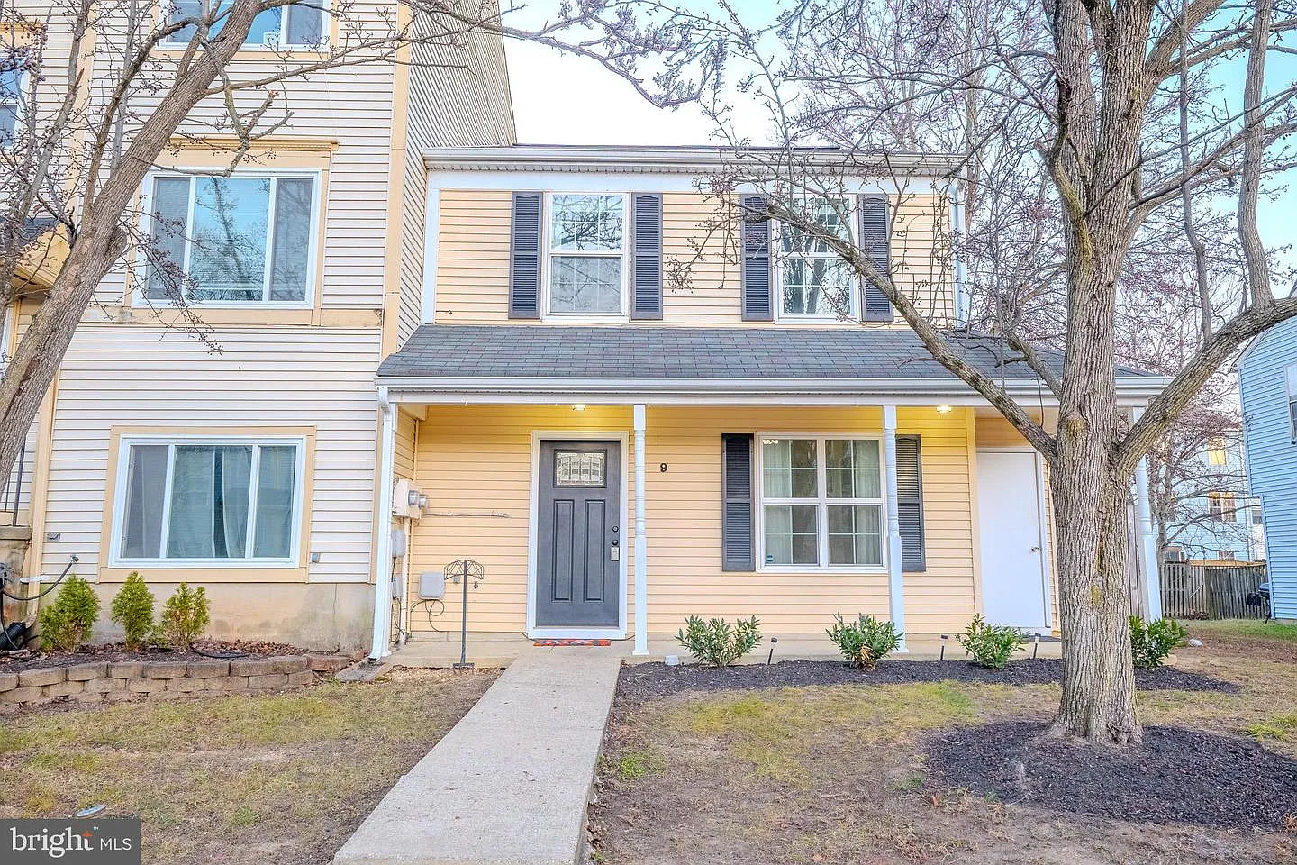 9 Oakside Ln photo 1