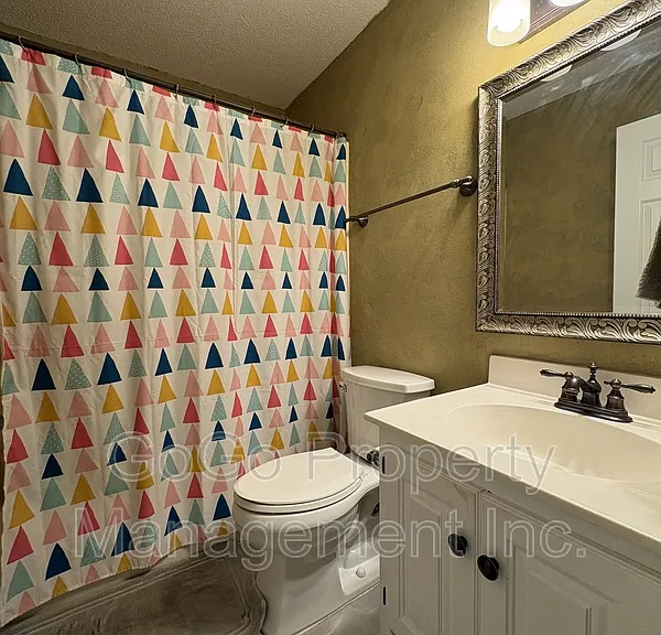 321 N Valley View Dr — Photo 27