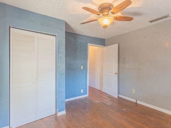5th image of 412 S Avenue B