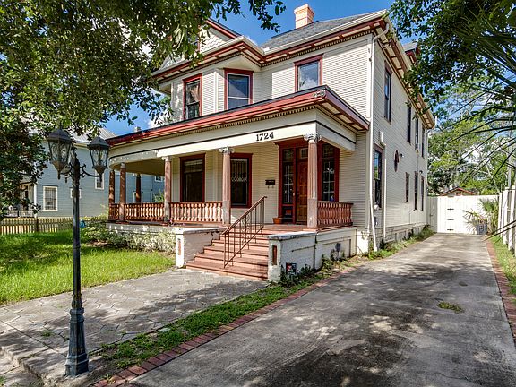 2nd image of 1724 N PEARL Street