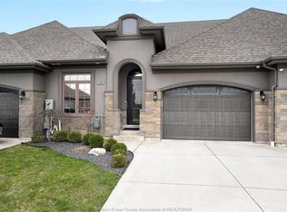 1808 Cypress Ave, Windsor, ON N8P 0E3