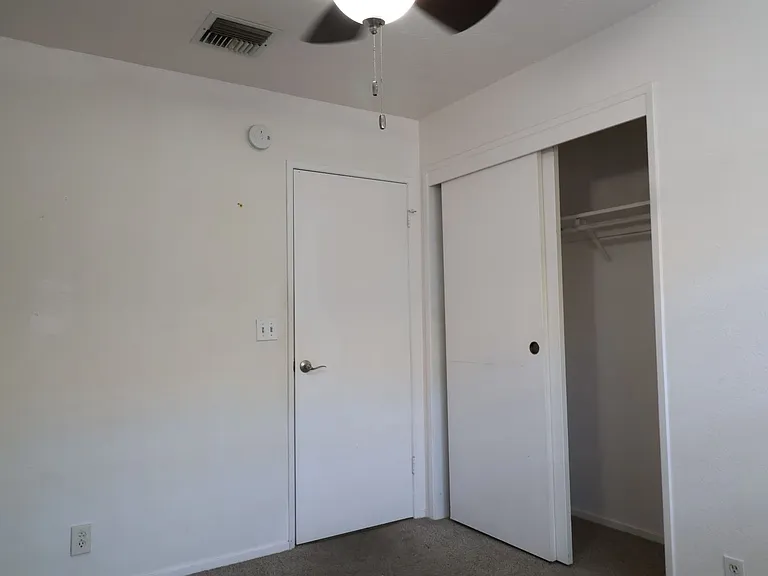 528 S Sorrel St — Photo 14