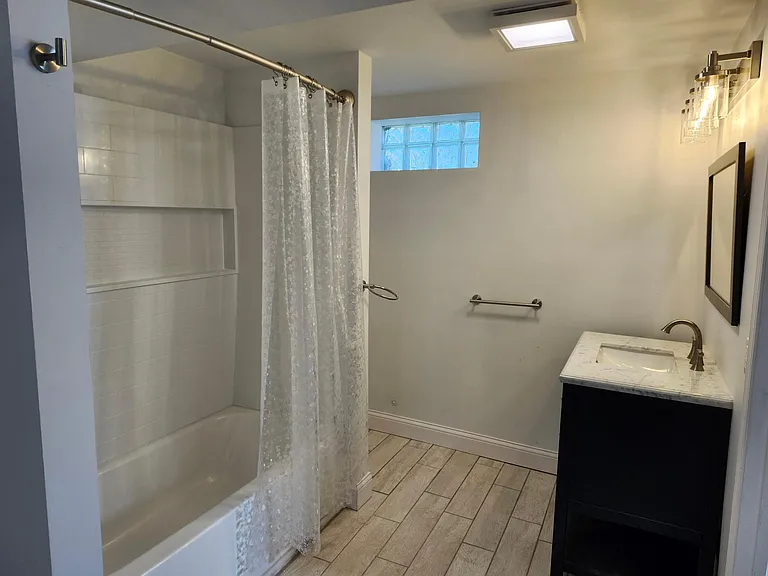 3082 Norcott Dr #B — Photo 17