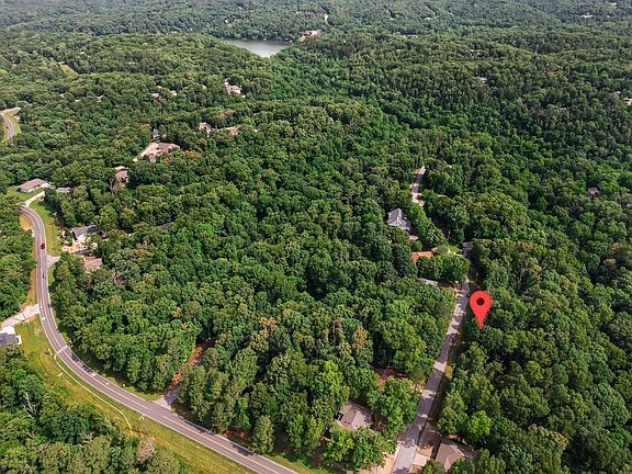 3rd image of Wiltshire Dr #35