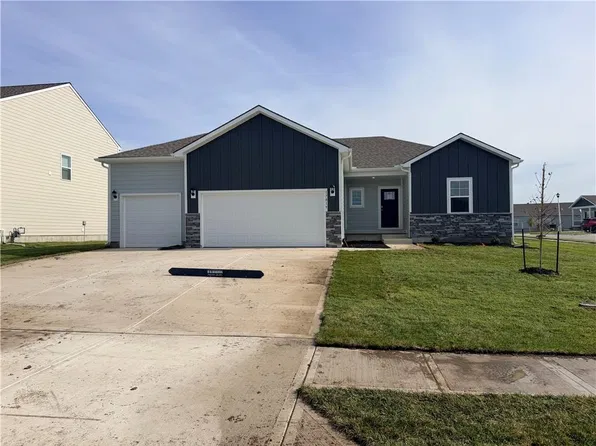 17819 Green Rd, Gardner, KS 66030