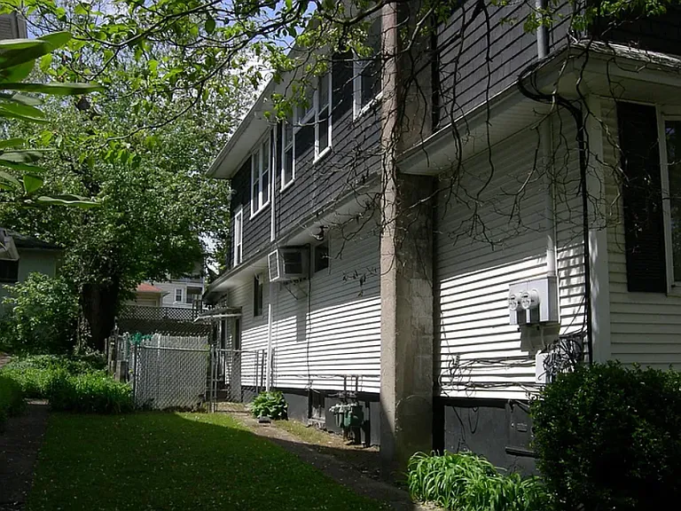 Side Yard to Parking