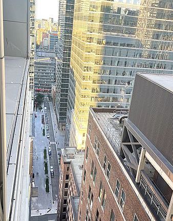 4th image of 70 Temperance St S #2908