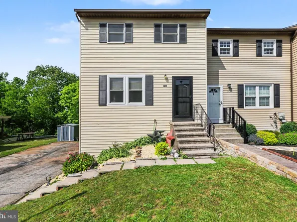 52 N Conley Ln, Etters, PA 17319