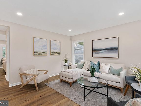 4th image of 4749 Shadow Oak Ct