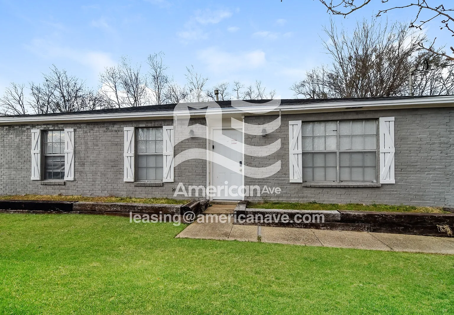 3 bed, 2.0 bath, 1268 sqft, $1,297 — Photo 3