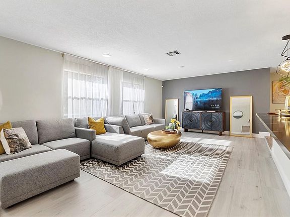 4th image of 4160 NW 100th Avenue