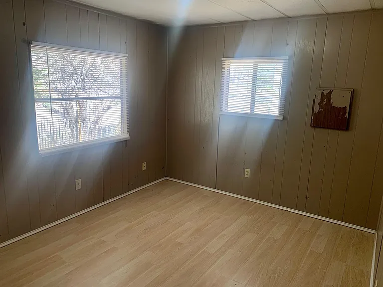 501 W Loring Ave #7 — Photo 12