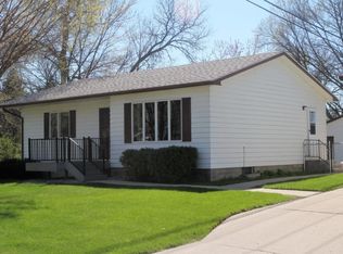 516 Vernon Pl, Fergus Falls, MN 56537