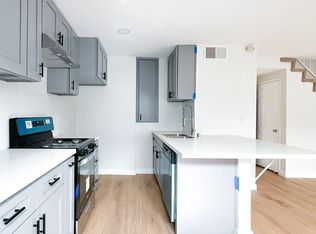22423 Del Valle St UNIT 106, Woodland Hills, CA 91364