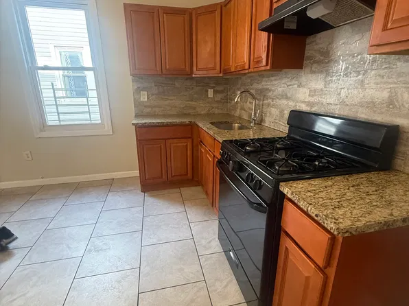 55-57 N Munn Ave, Newark, NJ