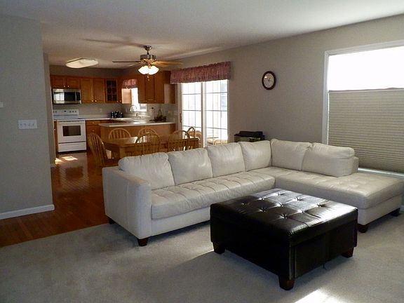 Open floor plan - Sun Bright with Southern Exposure