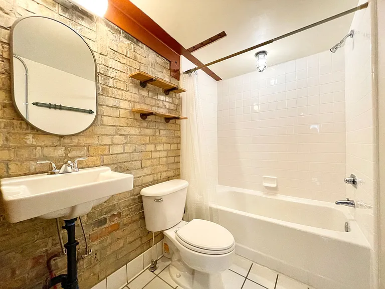 346 W Pierpont Ave #E108 — Photo 13