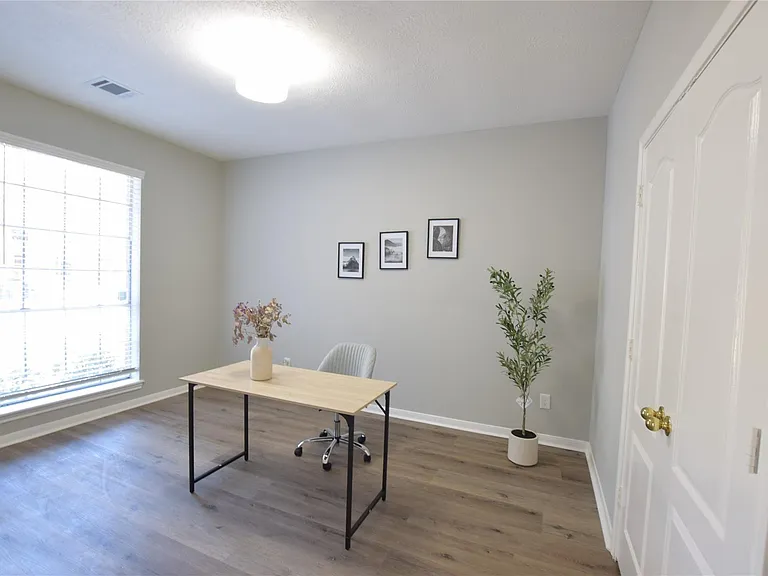 4602 Summer Lakes — Photo 22
