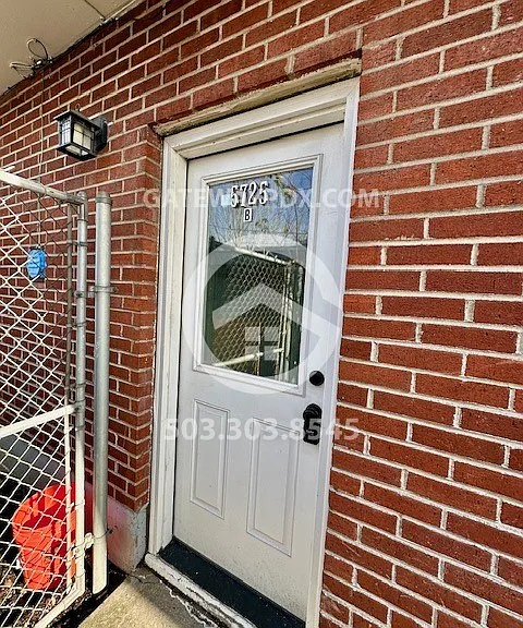 5725 NE 14th Ave #B — Photo 5