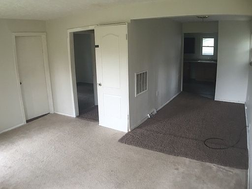 3rd image of 1311 E 36th St