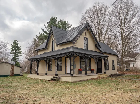 301 W Michigan Ave, Augusta, MI 49012