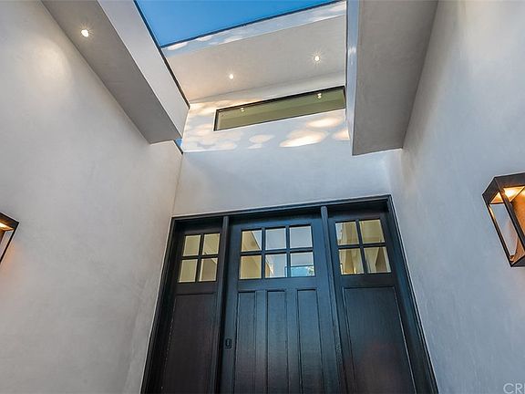 3rd image of 4952 Dunman Ave