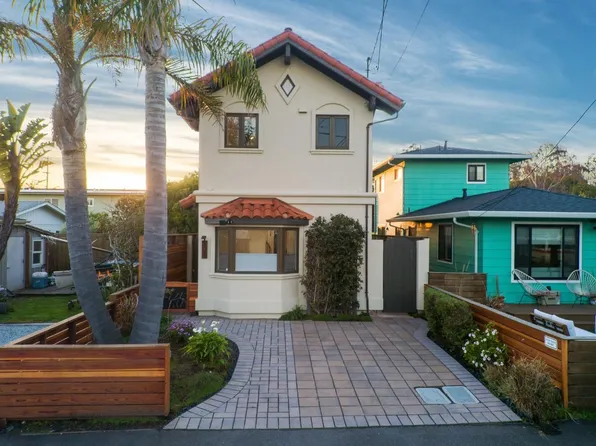 121 Anchorage Ave, Santa Cruz, CA 95062