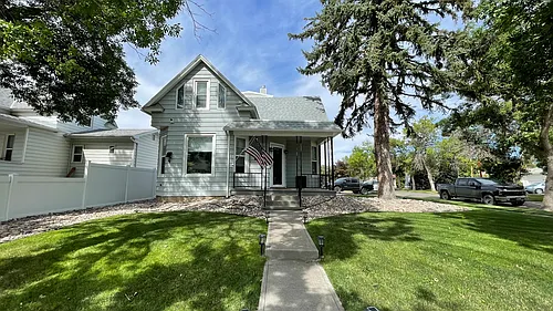 2125 6th Ave N Photo 1