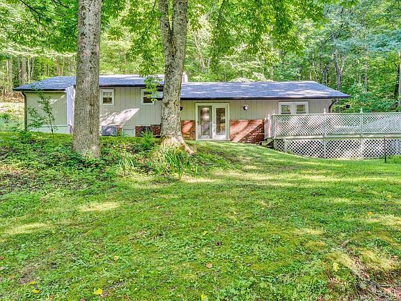 3rd image of 179 Spruce Run Rd