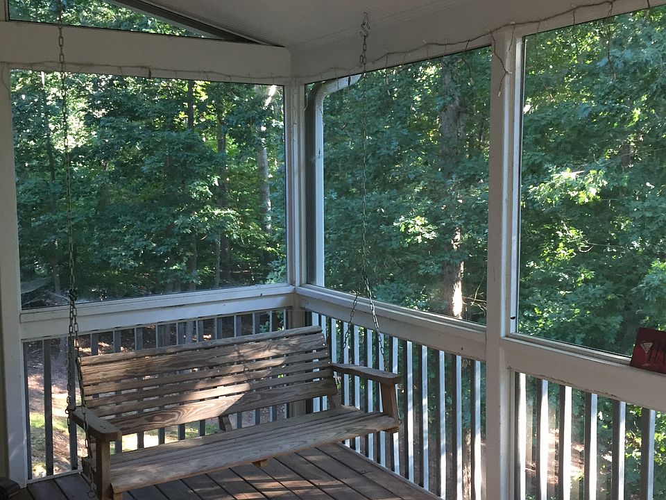 2nd image of 1470 Water View Ln