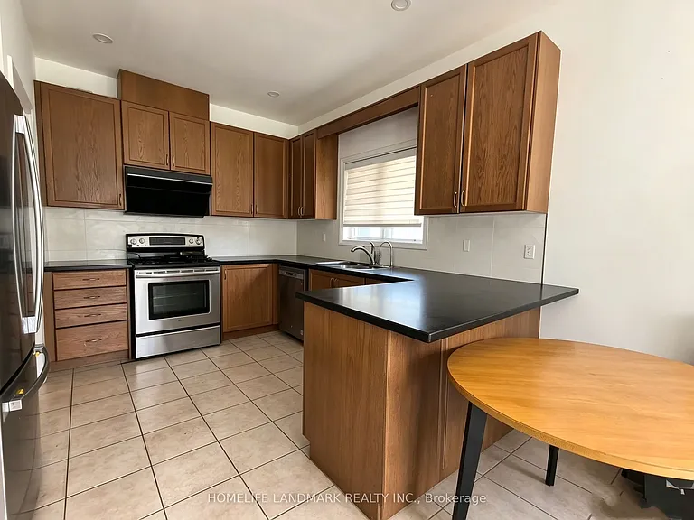 61 Mahogany Forest Dr — Photo 6