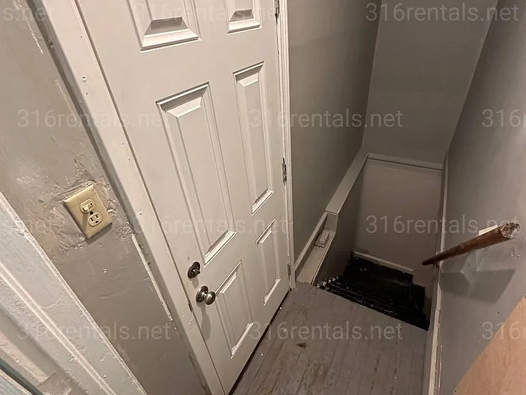 1707 N Harding Ave — Photo 8
