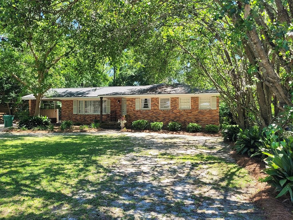 1209 Thomwal St, Valdosta, GA 31602 | MLS #140158 | Zillow