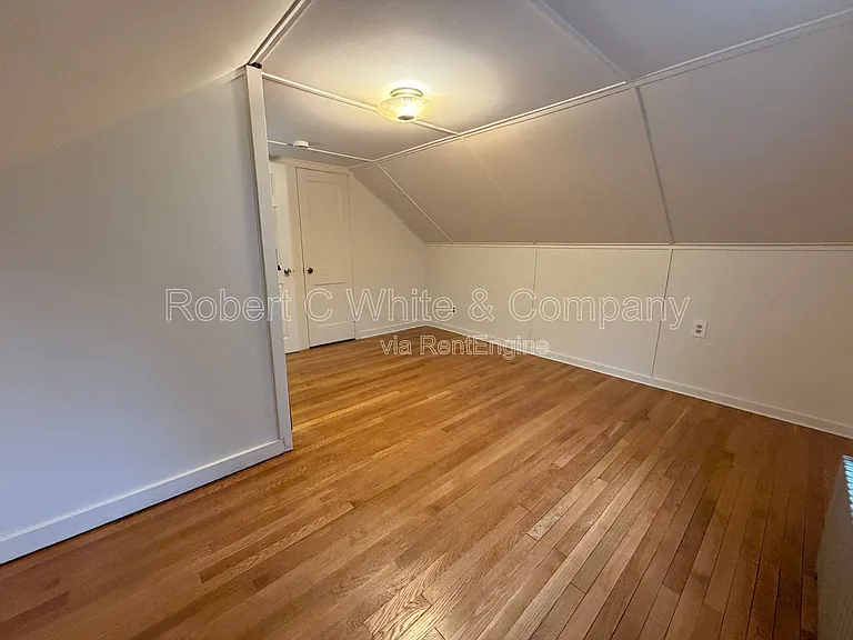 36 Pomeroy Ave — Photo 20