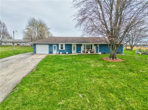 5163 Newton Rd, Odessa, MO 64076