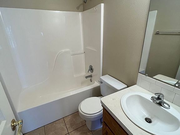 4th image of 1811 Wilder Ln #B