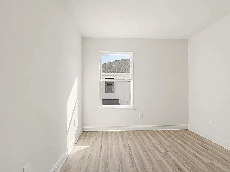 Upstairs Bedroom 2