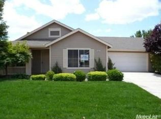 1321 Plum St, Selma, CA 93662