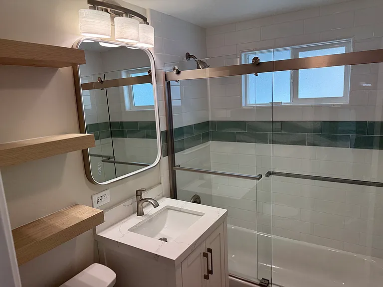 320 W Avenida Palizada #5 — Photo 6
