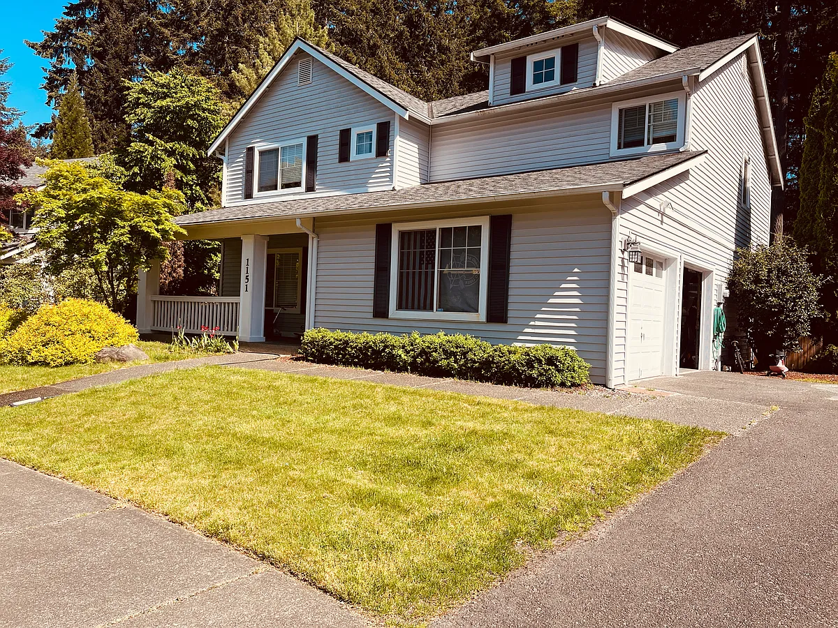 Building Photo - 1151 Harrington Pl