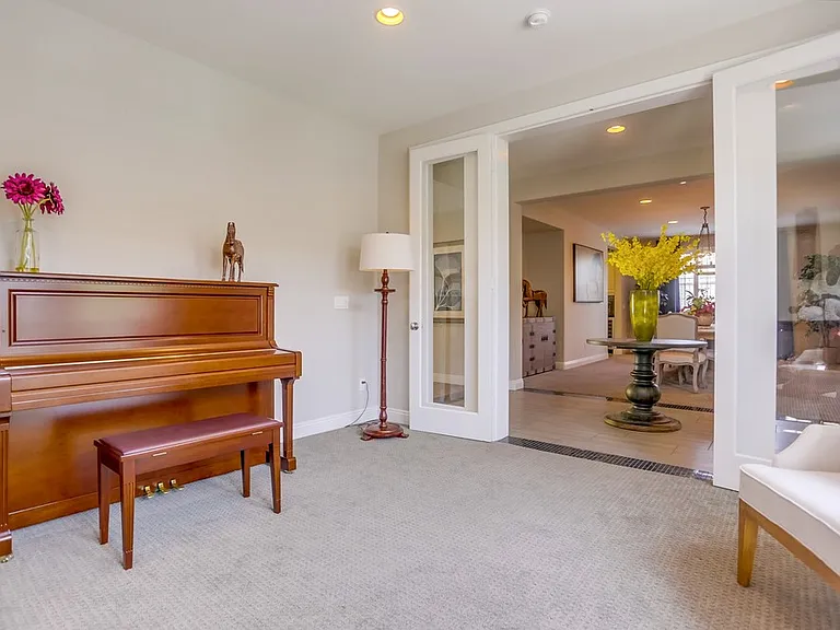 16961 Crescent Creek Dr — Photo 14