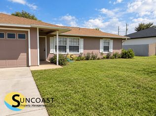 2317 NE 23rd Pl, Cape Coral, FL 33909
