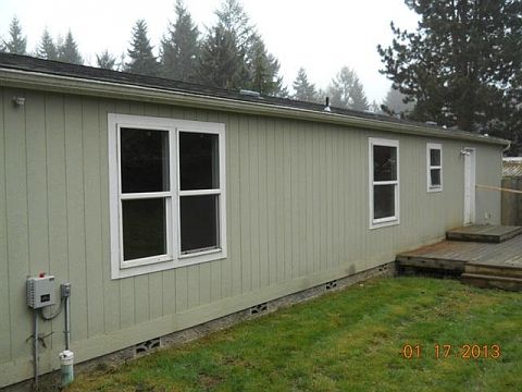 3rd image of 3725 Owl Ln NE