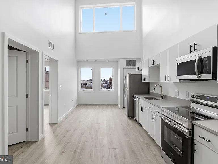 915 N Broad St #604 — Photo 5