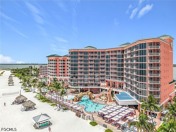 3rd image of 200 Estero Blvd #P03