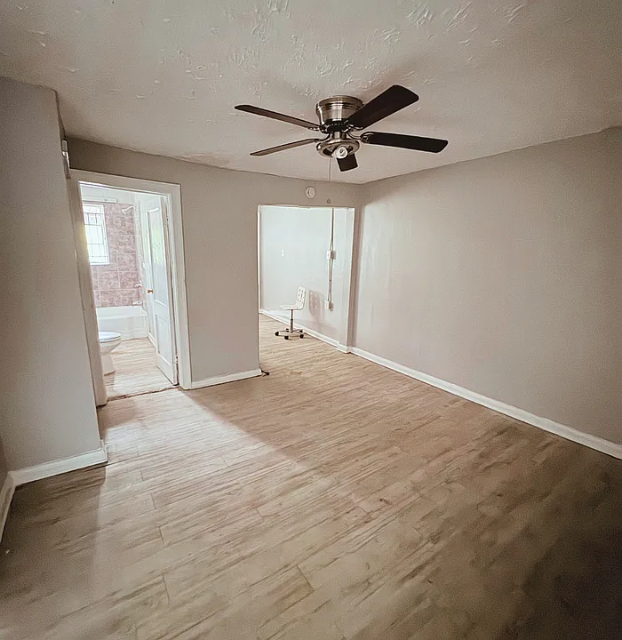 289 W Lake Ave NW #9