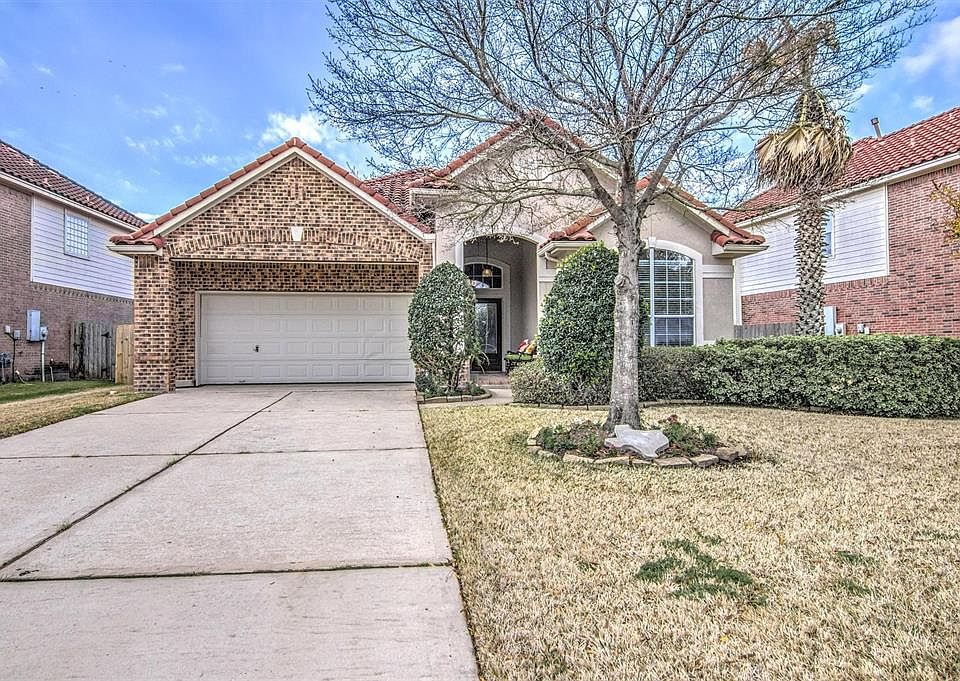 1st image of 38 Pebble Beach Ct