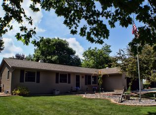 3665 N Oneida St, Appleton, WI 54911