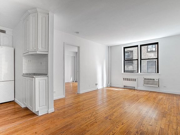 4th image of 439 E 88th St APT 2E