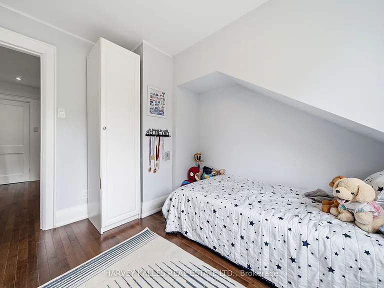 67 Falcon St — Photo 31